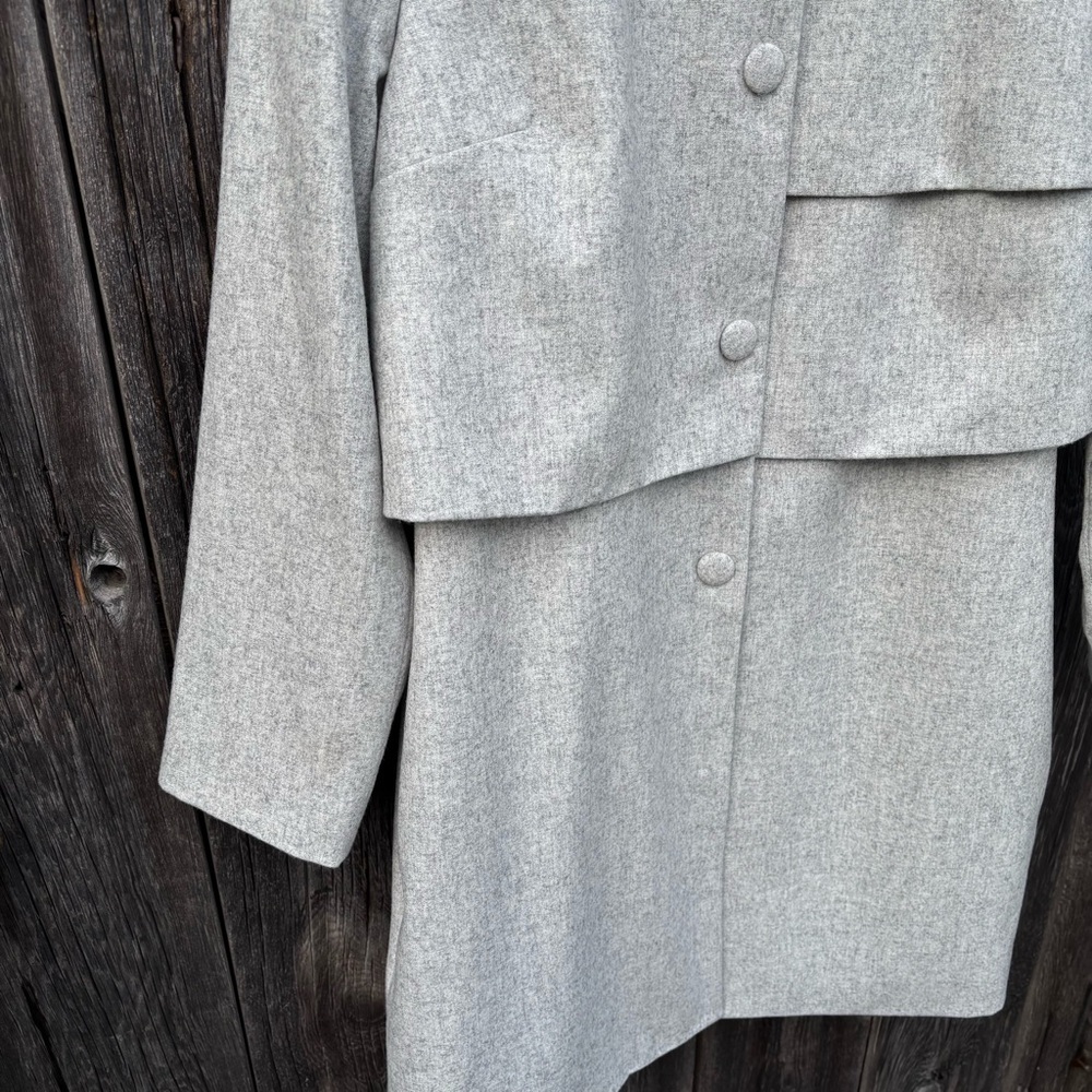 J. Peterman Light Gray Woman’s Vintage Wool Coat Excellent condition Size M - Picture 5 of 12